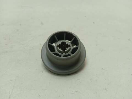 SRV55T03EU/30 ктп17 Ролик нижней корзины для посудомоечной машины Bosch SRV55T03EU/30 б/у