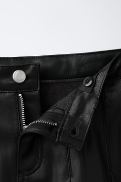 ZARA ЮБКА В СКЛАДКУ ИЗ ИСКУССТВЕННОЙ КОЖИ, ЧЕРНЫЙ
