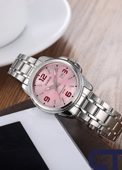 Casio LTP-1314D-5A — женские часы с розовым циферблатом, датой и неоновым покрытием