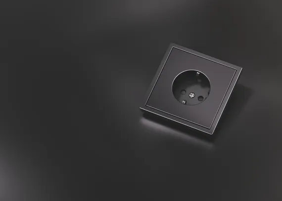 Накладка для розетки с заземлением и защитными шторками Voltum S70 Антрацит VLSM000712