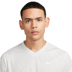 Мужская теннисная футболка Nike Court Dri-Fit Victory Novelty Top - photon dust/white