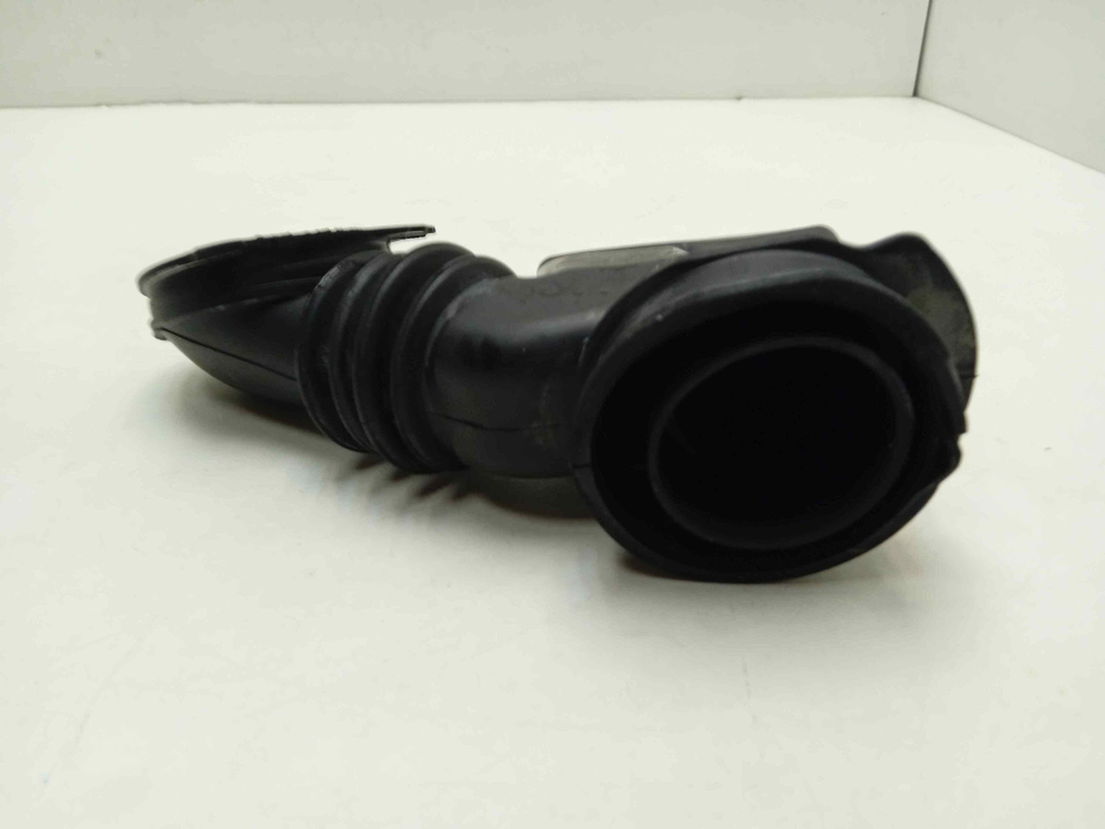 WIS24140OE/47 кт173 Заливной патрубок для стиральной машины Bosch WIS24140OE/47 б/у