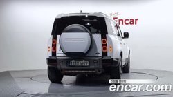 Land Rover Defender 110 P300 X-Dynamic SE — 2022
