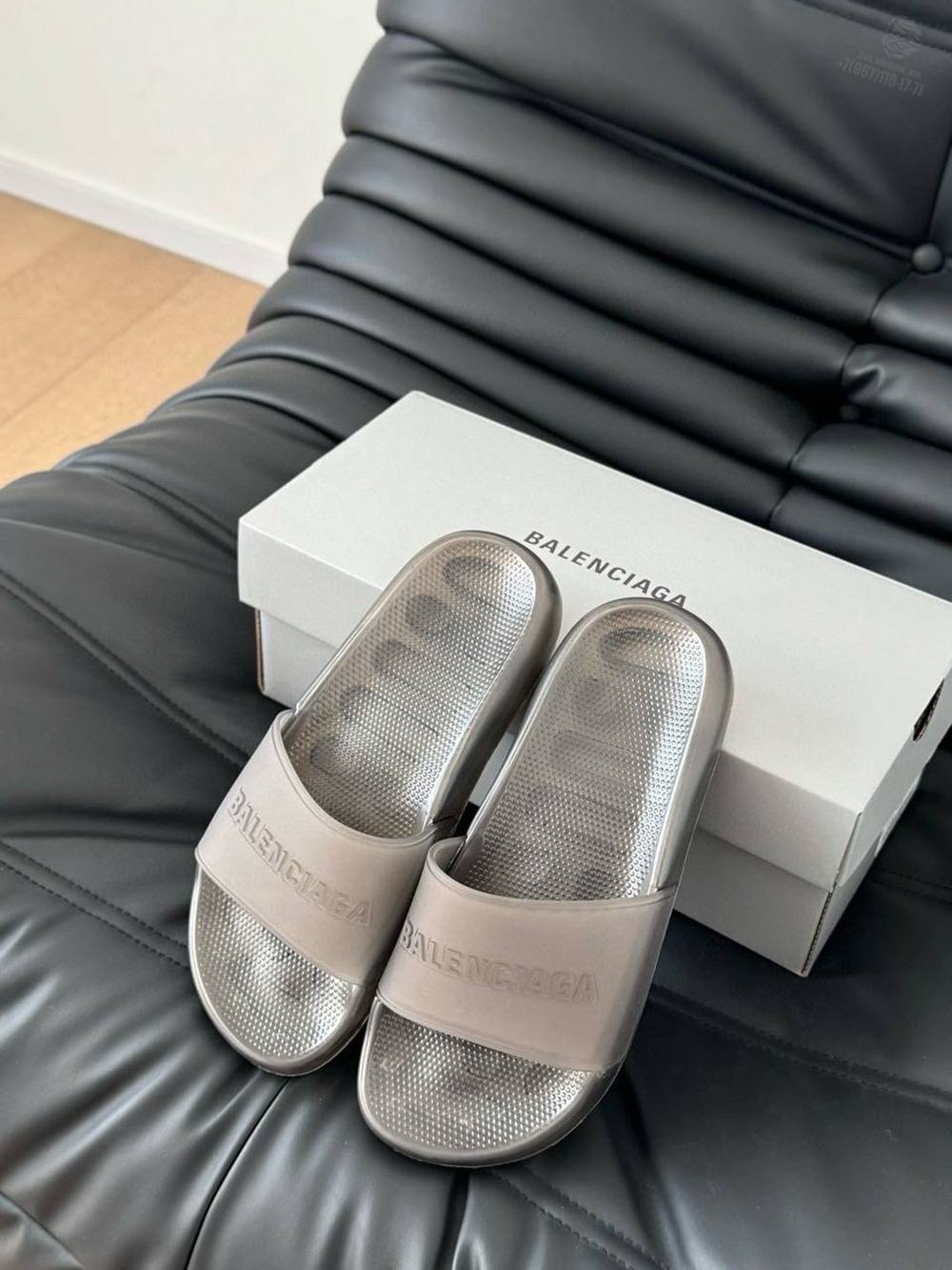 Шлепанцы Balenciaga