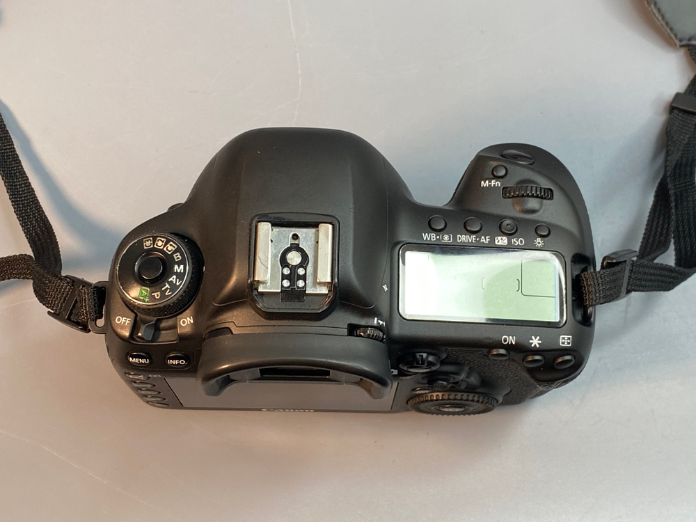 Canon EOS 5D Mark IV 65.000 кадров