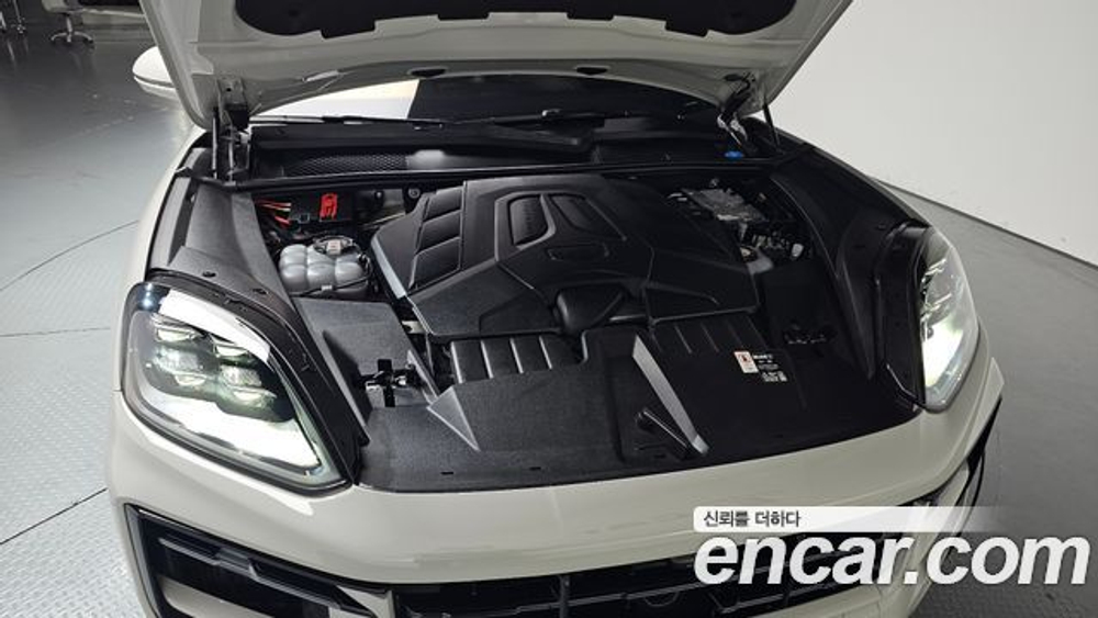 Porsche Cayenne 3.0 S E-Hybrid Coupe — 2025