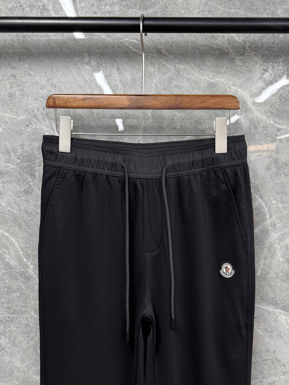 Спортивные штаны Moncler