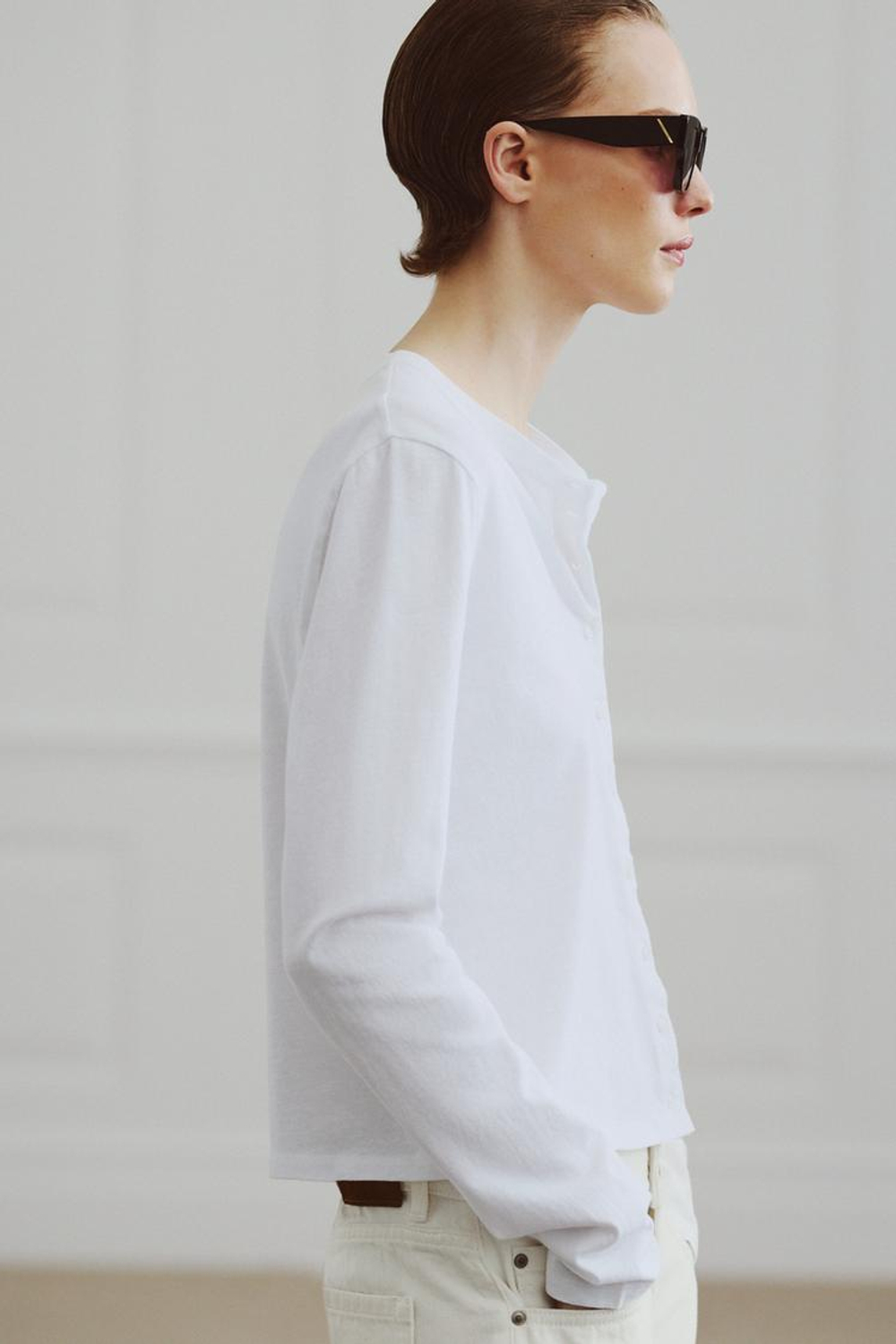 ZARA ФУТБОЛКА ИЗ 100% ХЛОПКА НА ПУГОВИЦАХ, БЕЛЫЙ