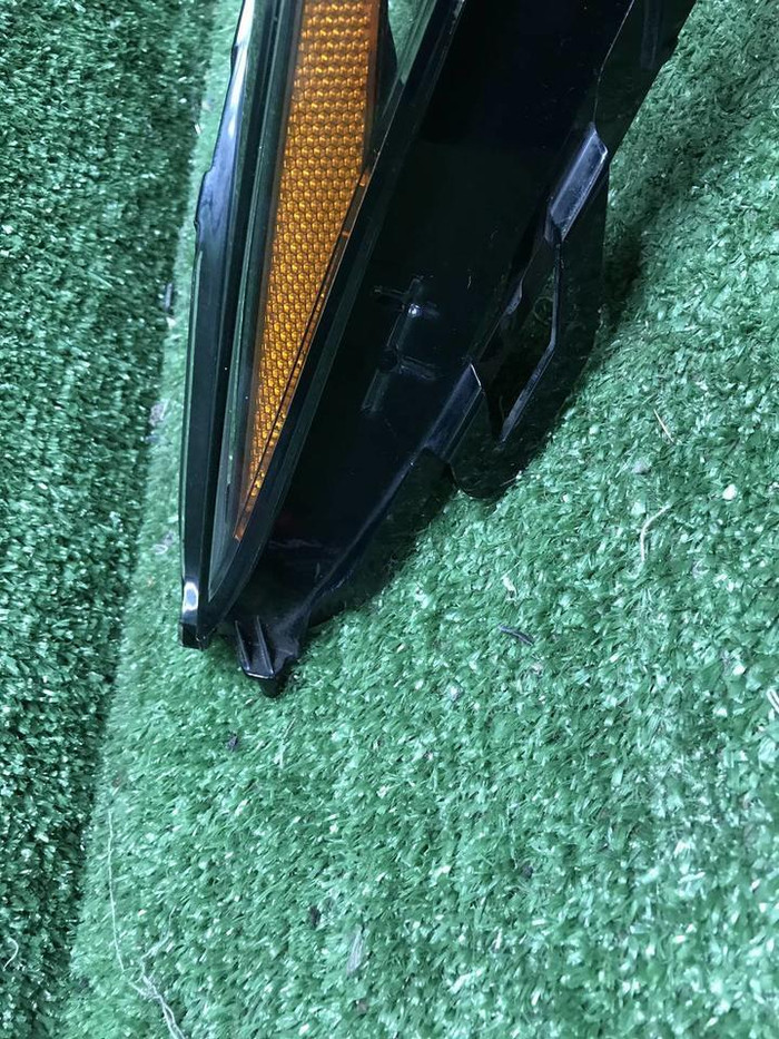 Стекло фары правое Lexus NX 1 (2014-2017) Full LED