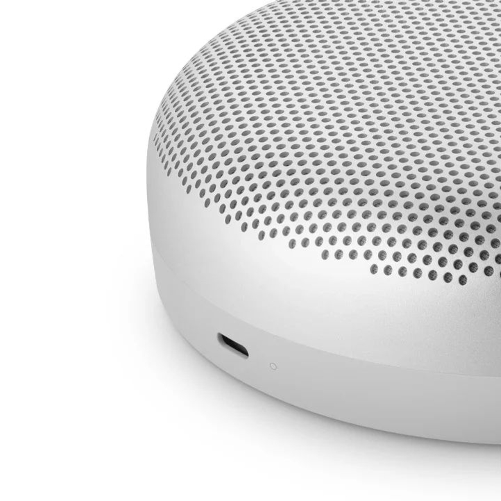 Портативная колонка Bang & Olufsen Beosound A1 2nd Gen Gold Tone