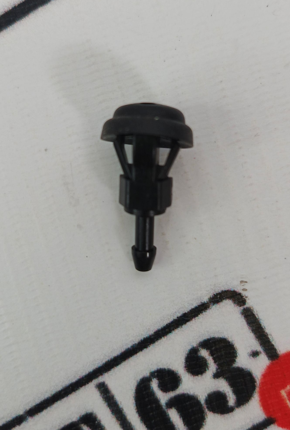 Форсунка омывателя GM 13260575