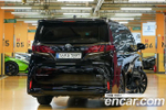 Toyota Alphard 2.5 HEV Executive AWD — 2025