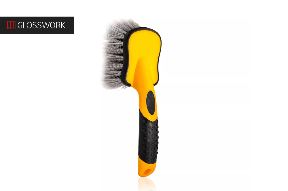 Glosswork Arch Soft Brush Щетка для чистки покрышек и арок с мягким ворсом GWWB-260 Glosswork Arch Soft Brush Щетка для чистки покрышек и арок с мягким ворсом GWWB-260