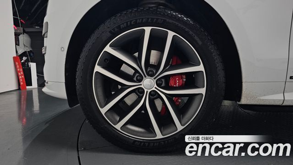 Land Rover Range Rover Sport P400 AB — 2025