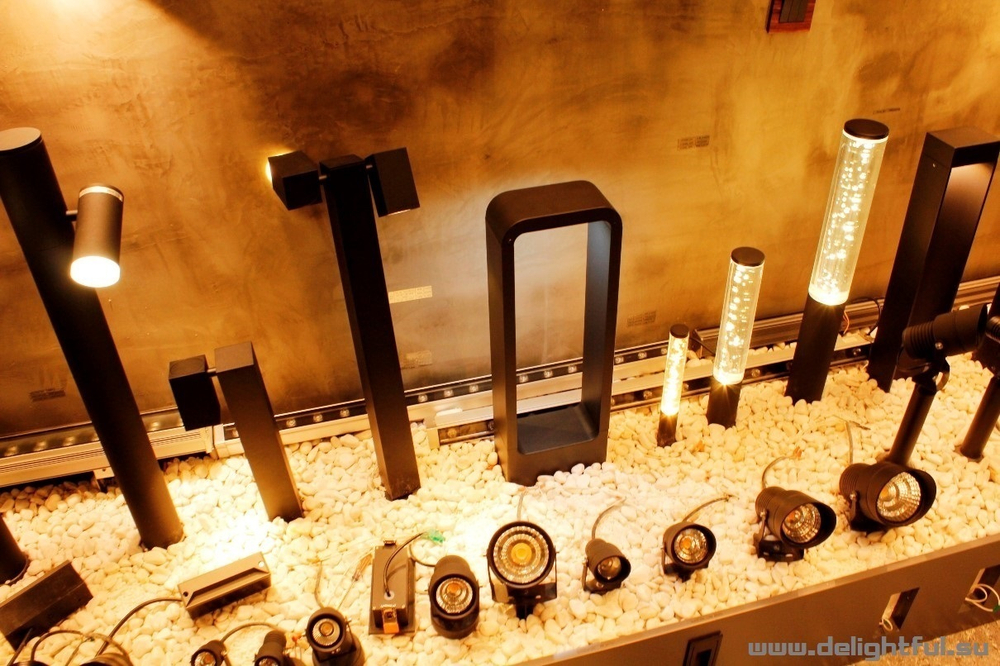 дизайнерский уличный светильник 01-04 by LUNA OUTDOOR LIGHTING