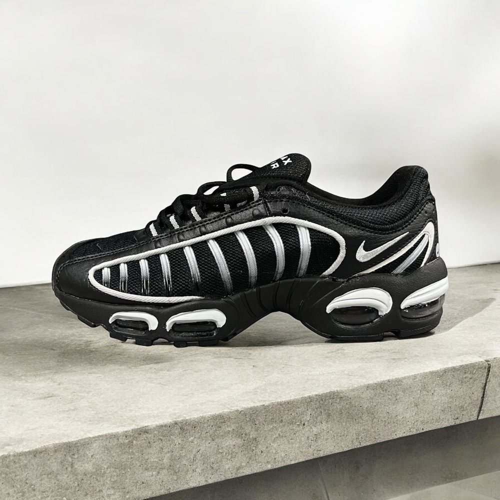 Nike Air Max Tailwind 4 • NRG