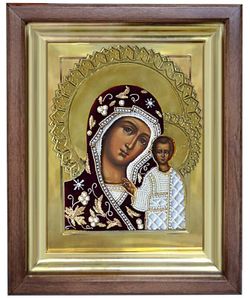 Казанская Божья Матерь. Рукописная икона, украшенная бисером.