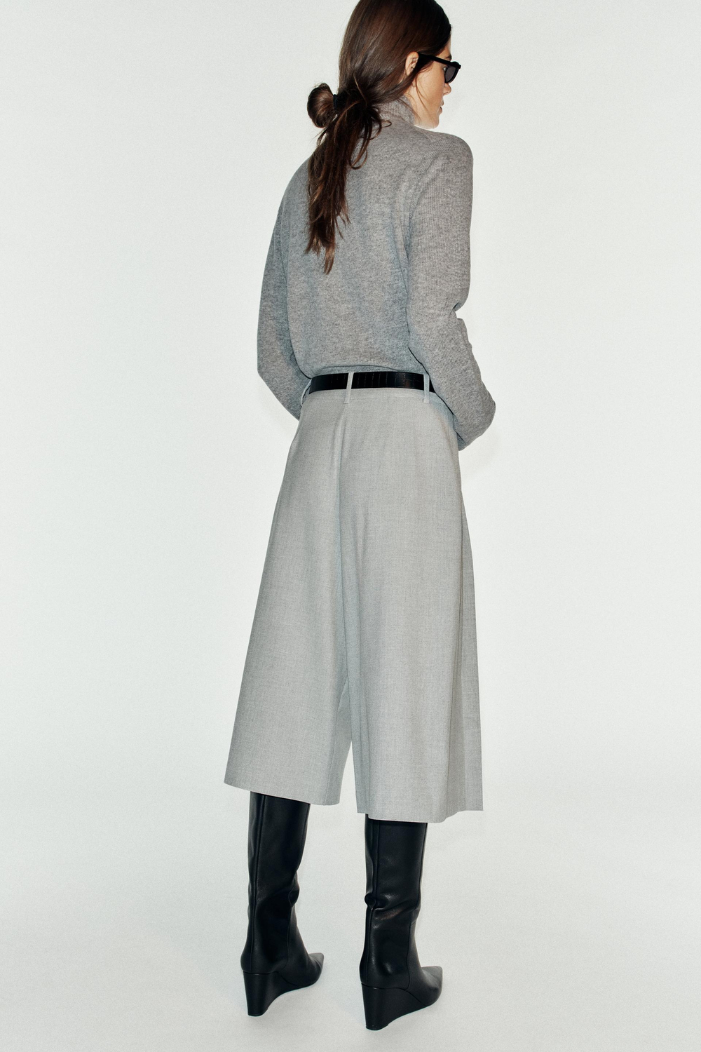 ZARA ДЛИННЫЕ ШОРТЫ С РЕМНЕМ, СЕРЫЙ