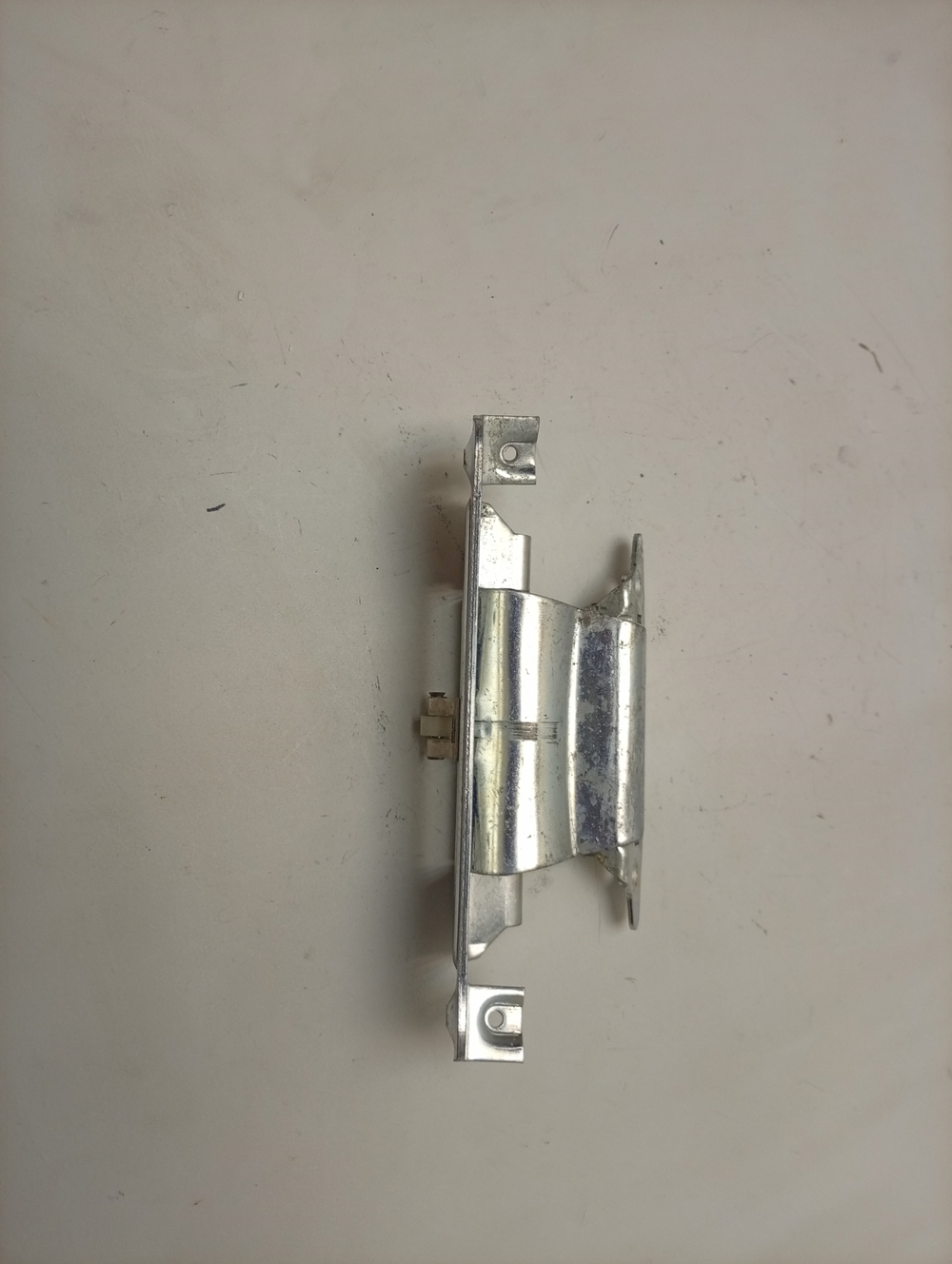 FE925N кт21 Петля люка для стиральной машины Electrolux Zanussi 1320044058 б/у