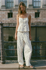 БРЮКИ BARREL В ГОРОШЕК — ZARA