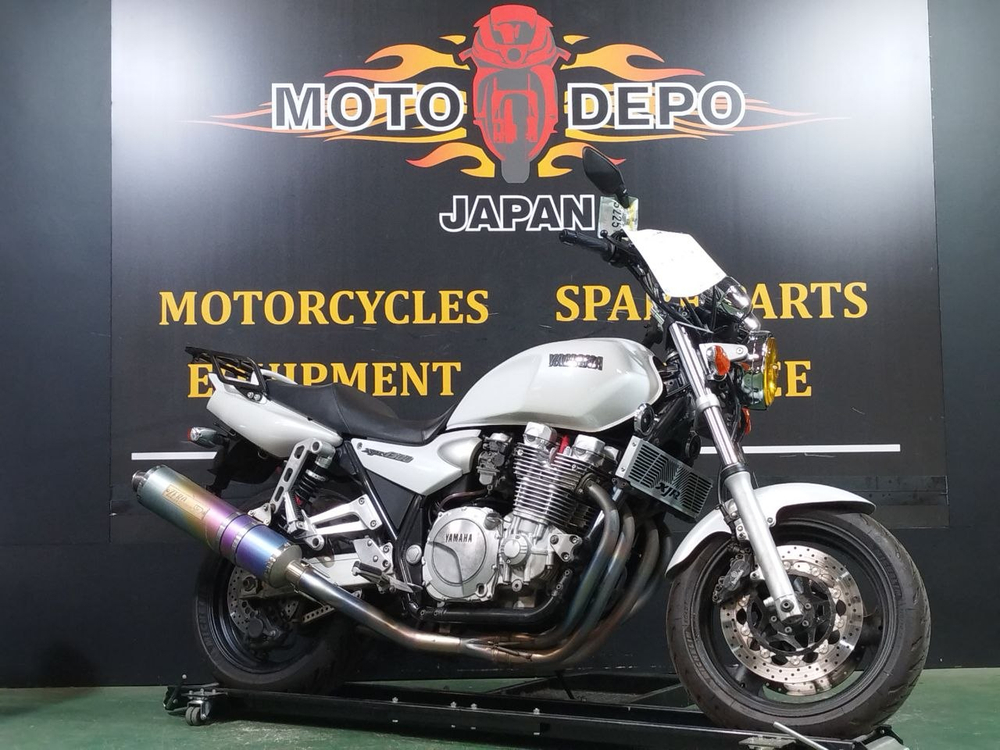 Yamaha XJR1300 2000