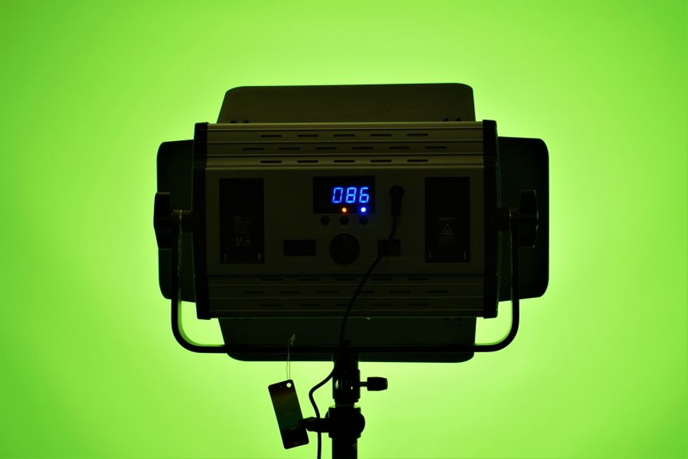 FST SFL-60RGB