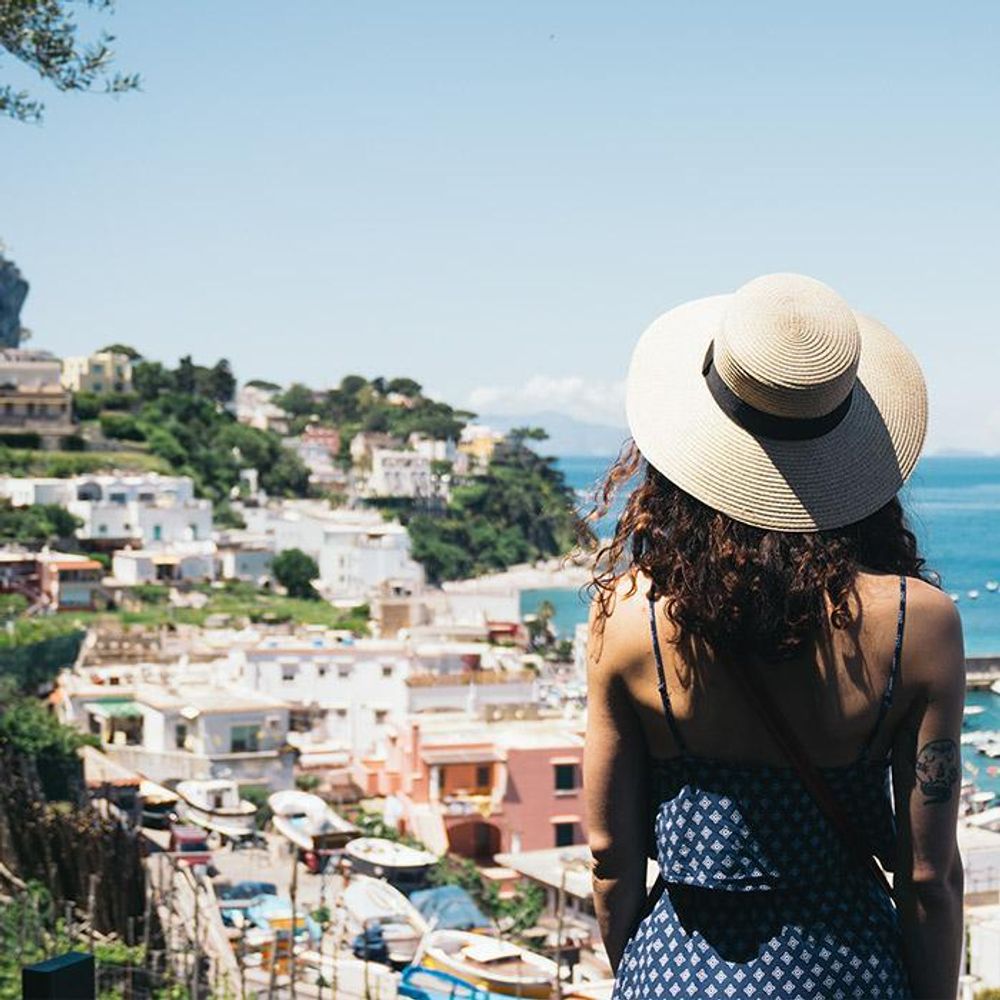 Avon Far Away Amalfi