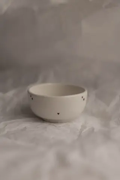 Малая пиала с чёрными сердцами