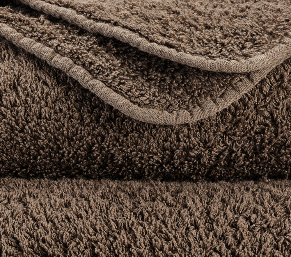Полотенце 55х100 Abyss & Habidecor Super Pile 771 коричневое