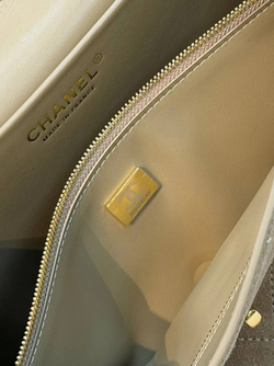 Сумка-конверт Chanel (Шанель) Large бежевая замшевая премиум класса