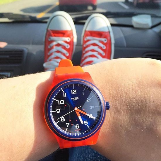 Наручные часы Swatch SUTO401 SISTEM 51