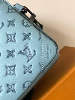 Сумка через плечо/мессенджер Louis Vuitton Trio