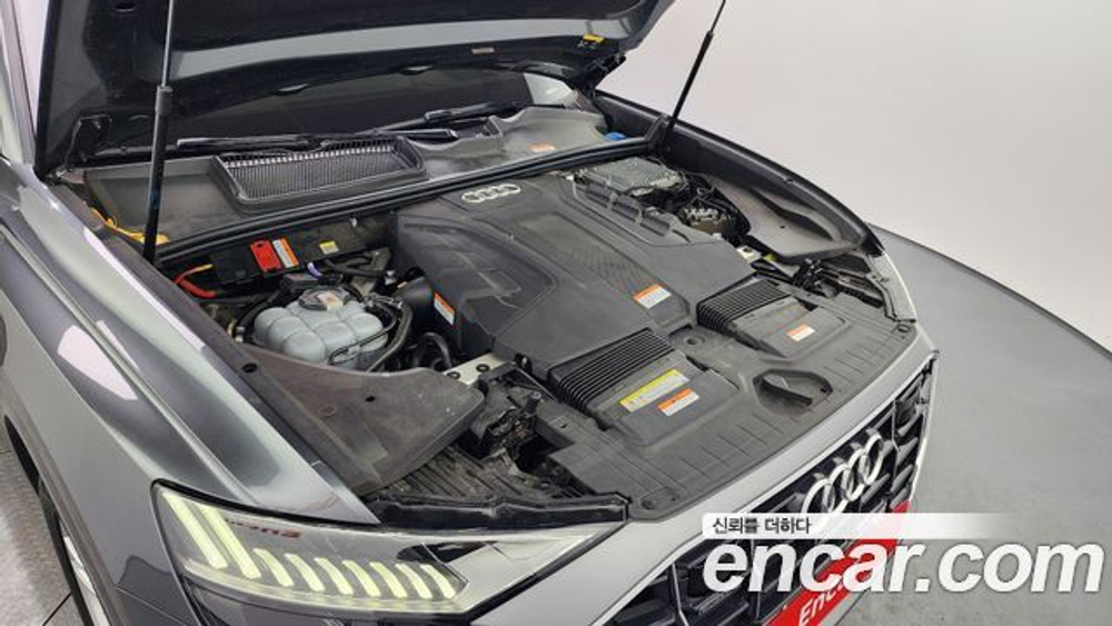 Audi Q8 45 TDI Quattro Premium — 2020