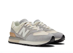 alt="Кроссовки New Balance 574 Legacy арт. U574LGRG серо-бежевая расцветка вид спереди"