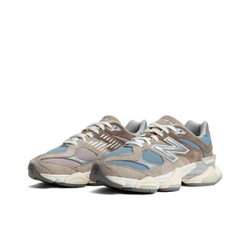 alt="New Balance 9060 Mushroom U9060MUS бежево-коричневые с голубым оттенком вид сбоку на белом фоне"