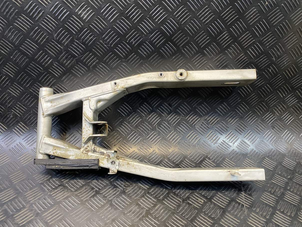 Маятник Yamaha TDM850 RN03J 054017