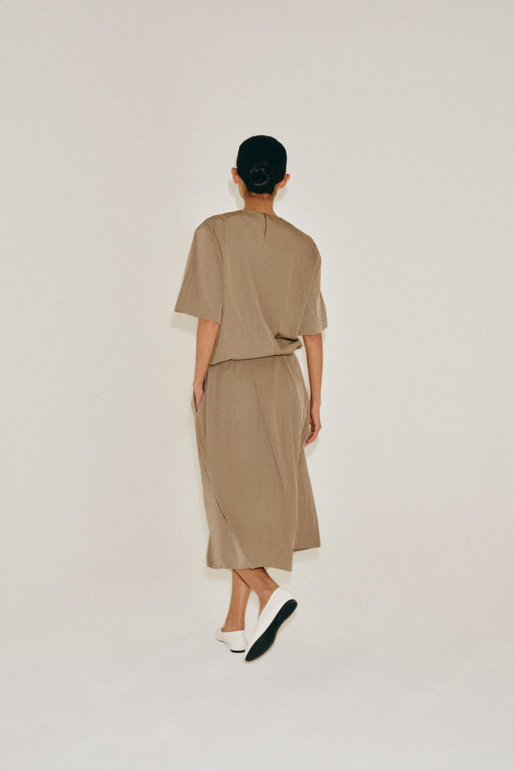 ЮБКА МИДИ СО СКЛАДКАМИ — ZW COLLECTION — ZARA