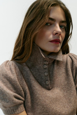 ZARA ТРИКОТАЖНЫЙ ДЖЕМПЕР С КОРОТКИМ РУКАВОМ, РЫЖЕВАТО-КОРИЧНЕВЫЙ