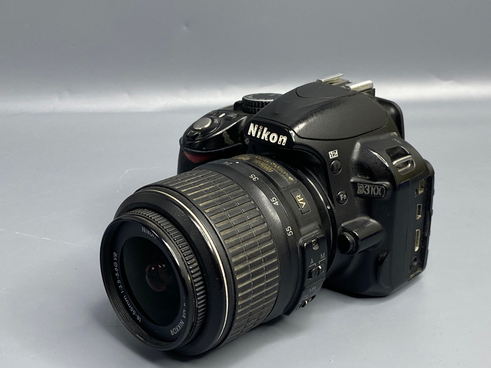 Nikon D3100 Kit 18–55mm — 111 500 кадров