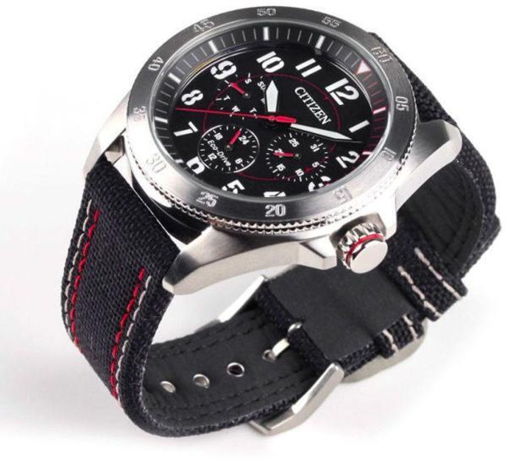 Мужские японские наручные часы Citizen BU2030-17E