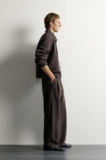 БРЮКИ WIDE FIT С БОКОВЫМИ СКЛАДКАМИ — ZARA