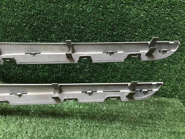 Накладка решетки радиатора Mercedes C W205 14-18