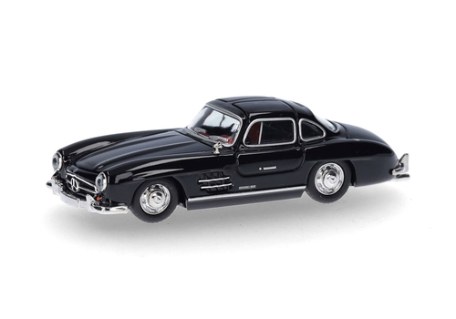 Автомобиль Mercedes-Benz 300 SL Gullwing, черный