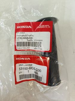 53150-MGS-D30. GRIP, L. HANDLE