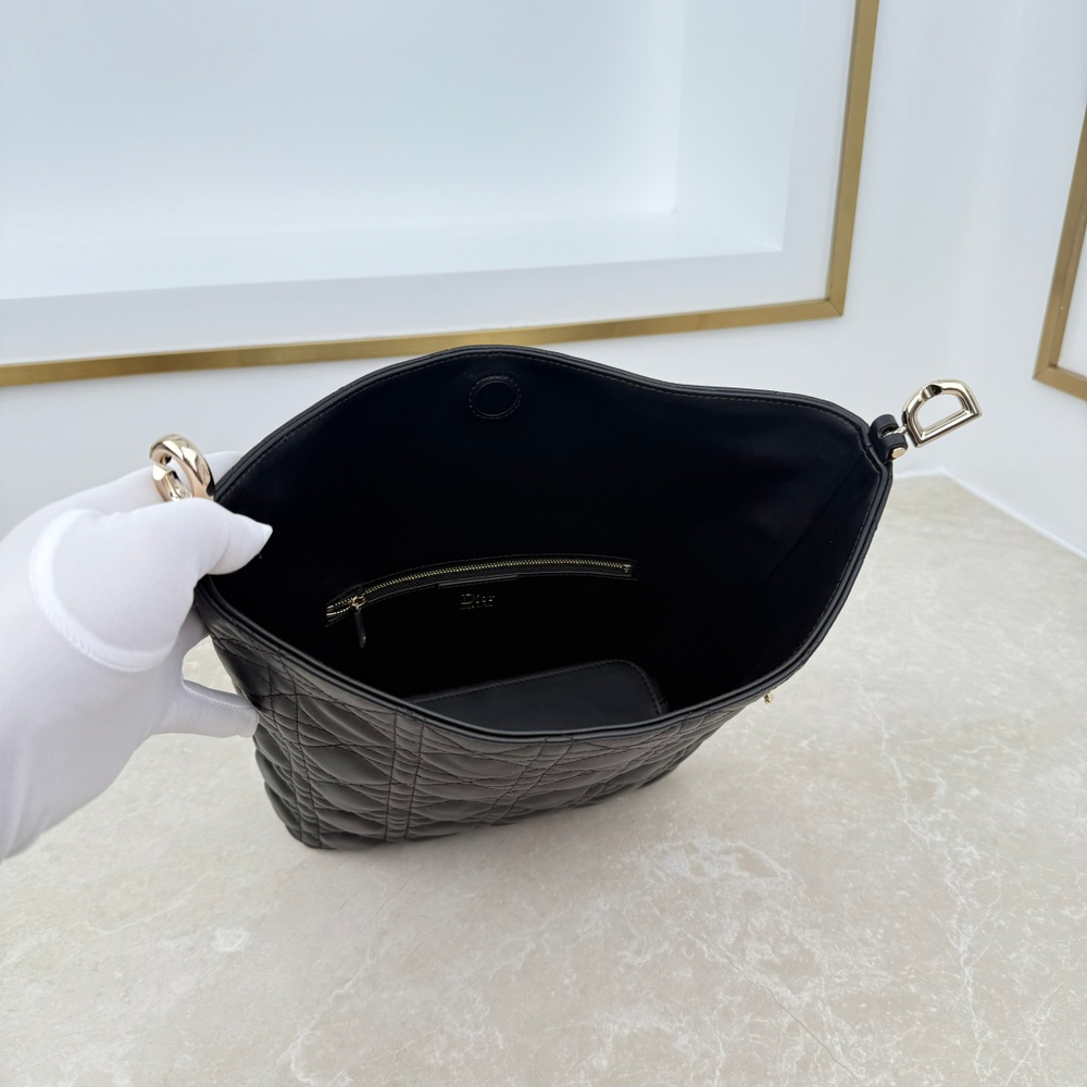 Женская сумка Dior Toujours Hobo — чёрная, 22,5 см — фото 4
