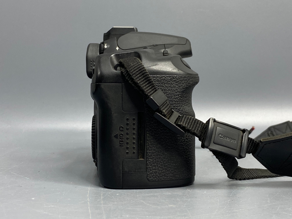 Canon EOS 40D 5.500 кадров