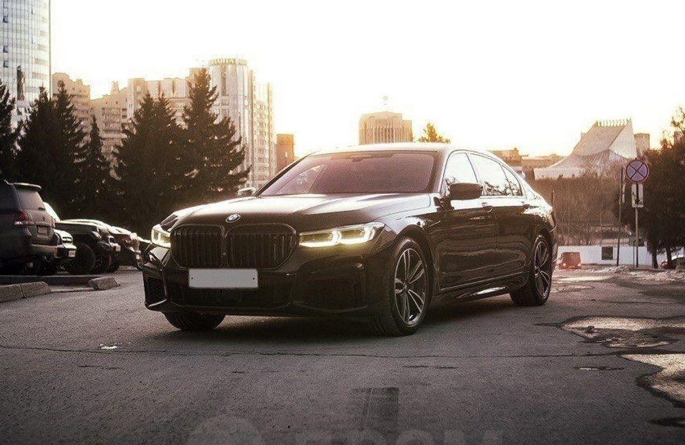 BMW 7-Series, 2019
