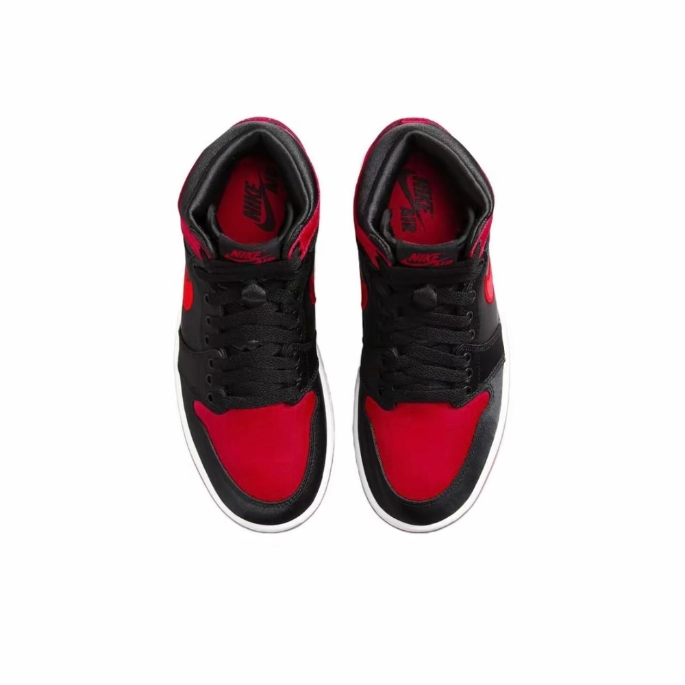 Nike Air Jordan 1 Retro High OG Satin Bred
