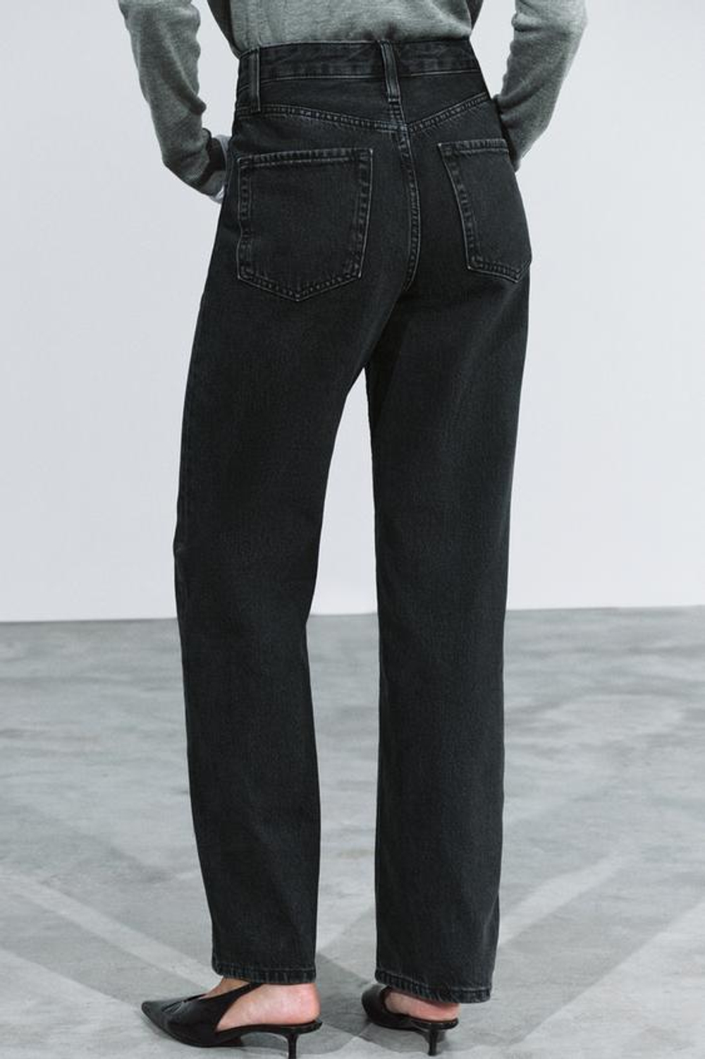 ZARA ДЖИНСЫ STRAIGHT FIT С ВЫСОКОЙ ПОСАДКОЙ — ZW COLLECTION, ЧЕРНЫЙ
