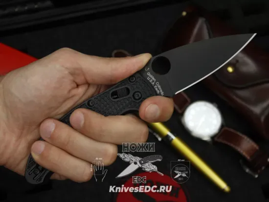 Складной нож Spyderco Manix 2 101PBBK2 c клинком из стали CTS-BD1, рукоять FRN